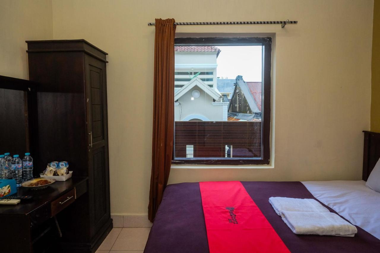 Reddoorz At Hotel Rich Parepare Near Pantai Mattirotasi Zewnętrze zdjęcie