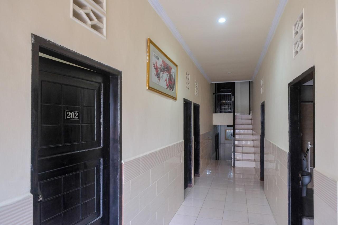 Reddoorz At Hotel Rich Parepare Near Pantai Mattirotasi Zewnętrze zdjęcie
