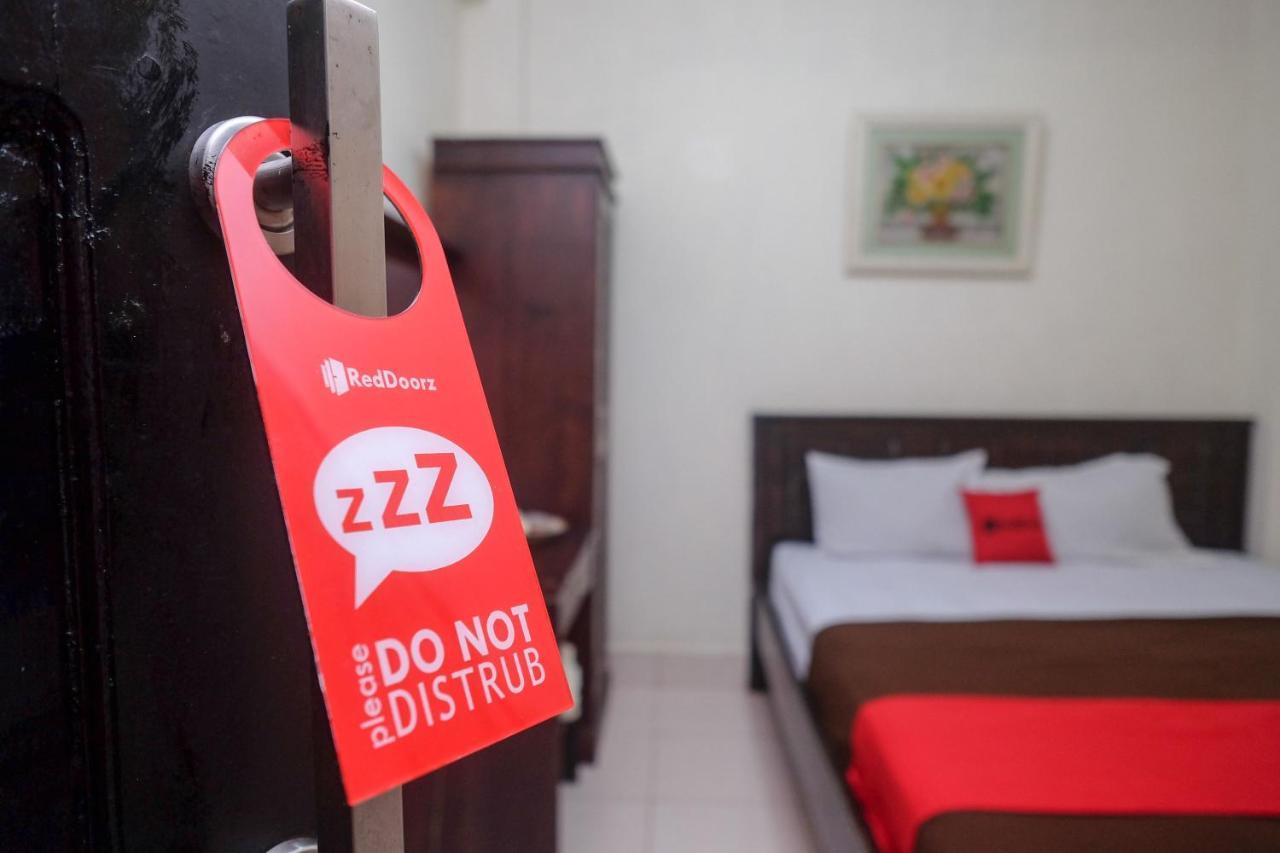 Reddoorz At Hotel Rich Parepare Near Pantai Mattirotasi Zewnętrze zdjęcie
