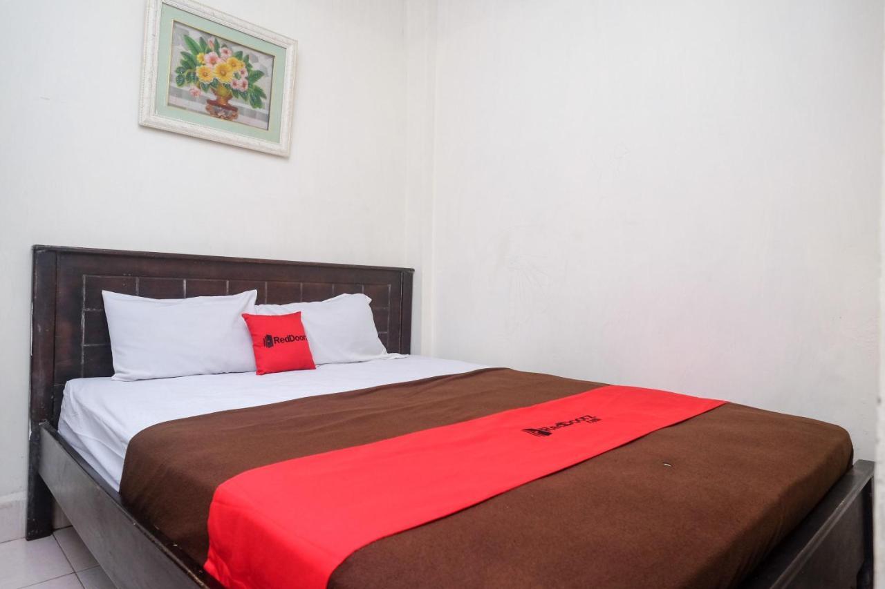 Reddoorz At Hotel Rich Parepare Near Pantai Mattirotasi Zewnętrze zdjęcie
